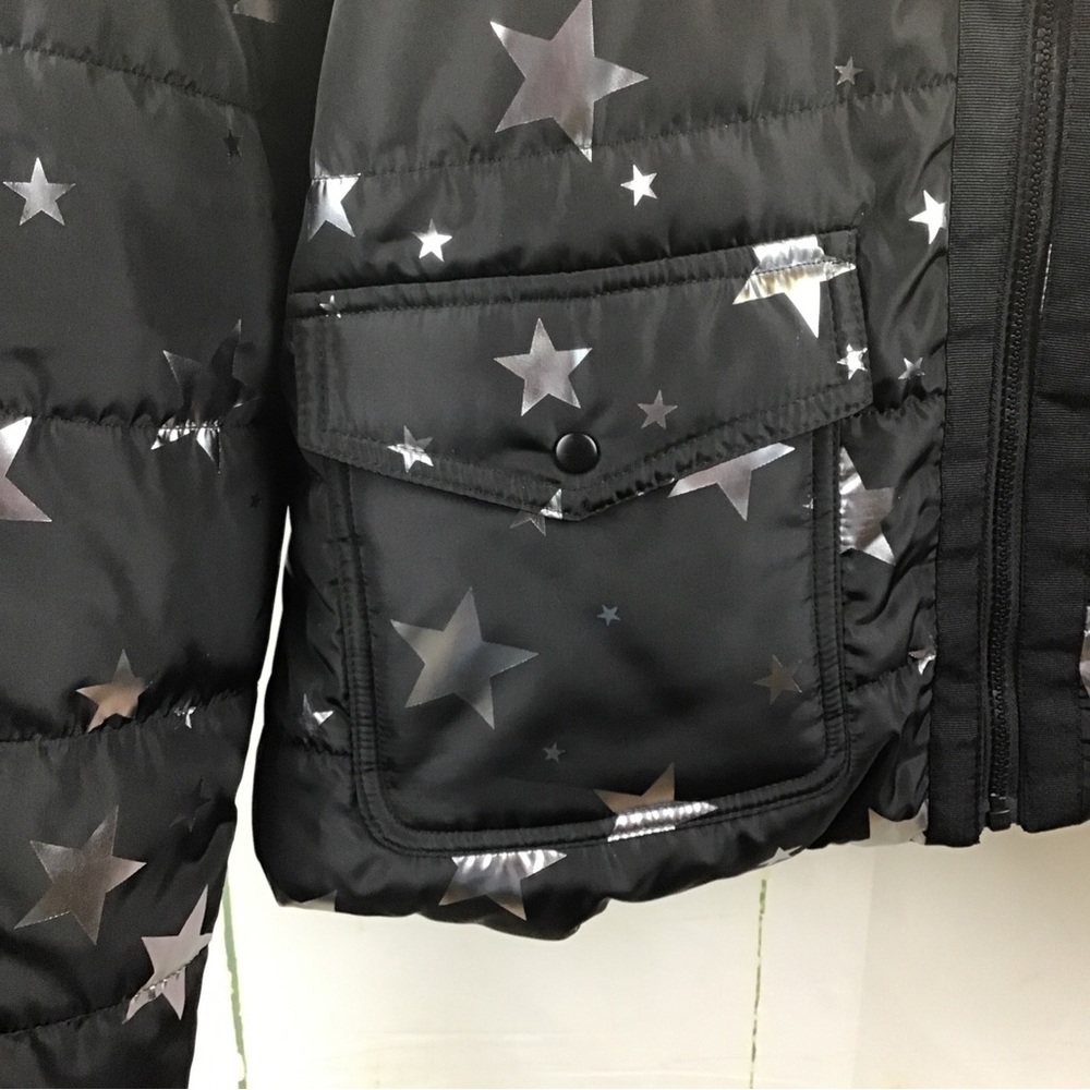 Live Well Active Women’s Black With Silver Star Hooded Puffer Jacket Sz. M - Picture 3 of 11